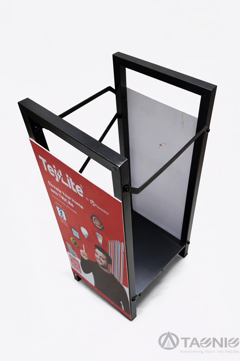 metal tubelite stand (1)